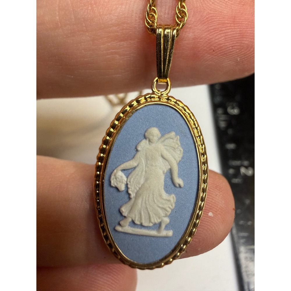 Wedgwood Blue Jasperware Cameo Pendant Necklace Gold Tone Made in England